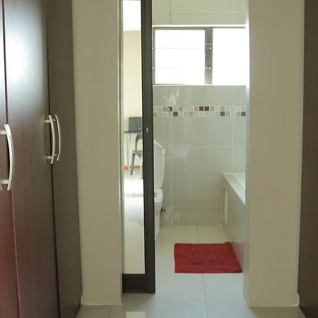 Tap'S Home Away From Home กาโบโรเน ภายนอก รูปภาพ